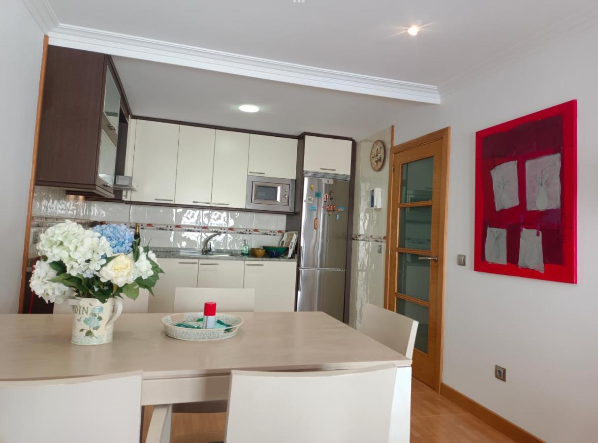 Maravilloso Apartamento En La Playa...Muy Especial Sanxenxo Eksteriør bilde